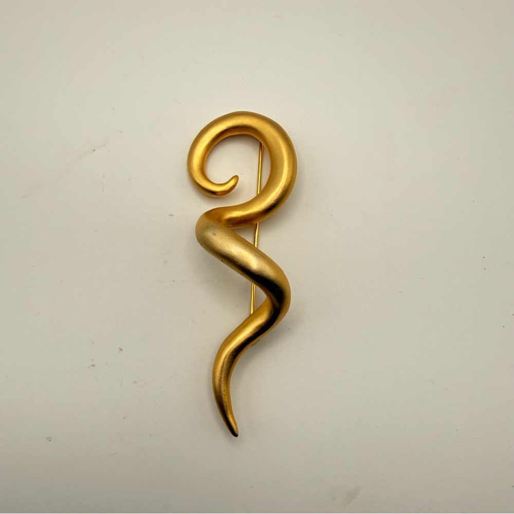 Vintage Swirl Snake Like Gold tone Brooch